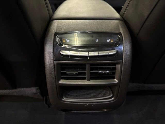 Certified 2022 Cadillac XT5 Premium Luxury AWD/4WD image 14