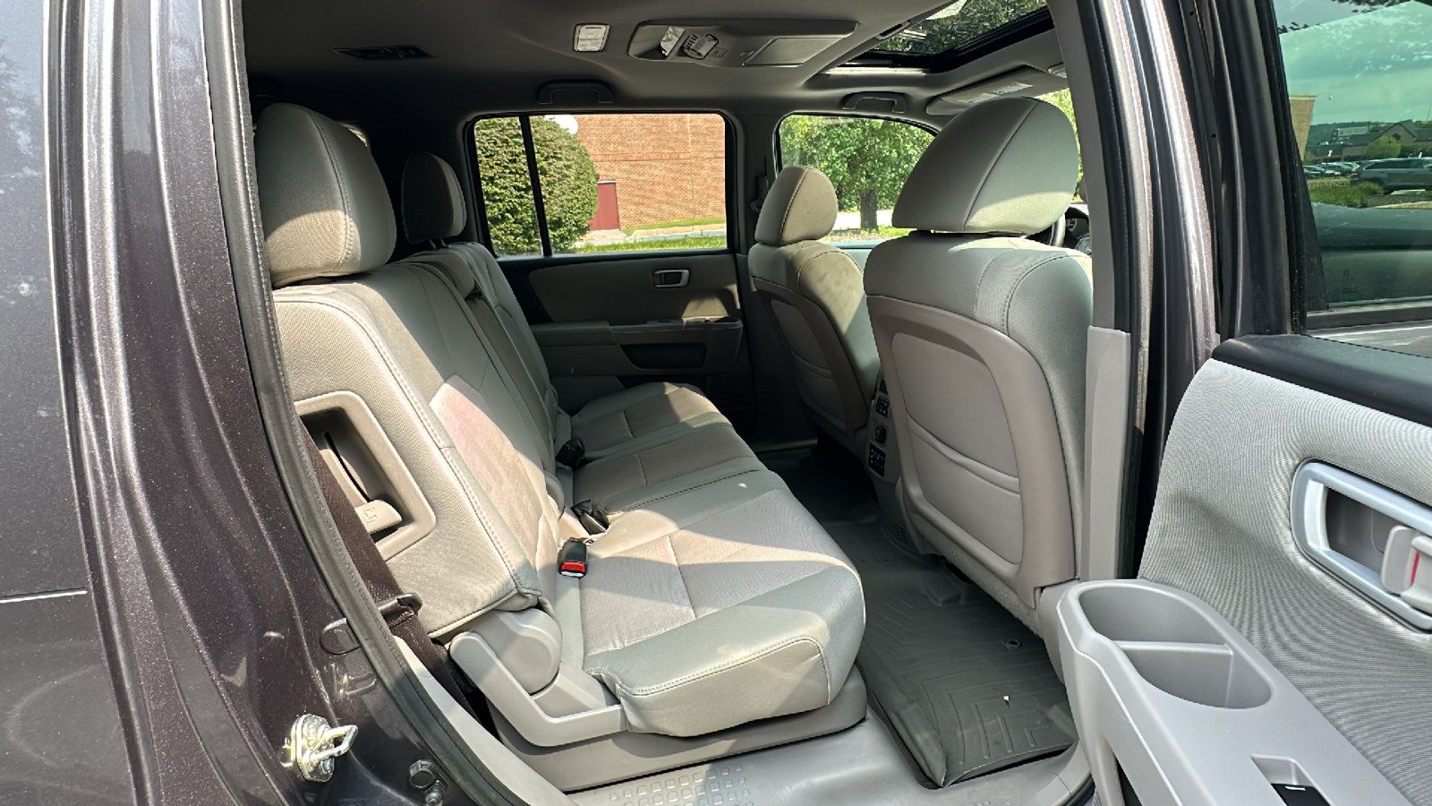 Used 2015 Honda Pilot SE image 27