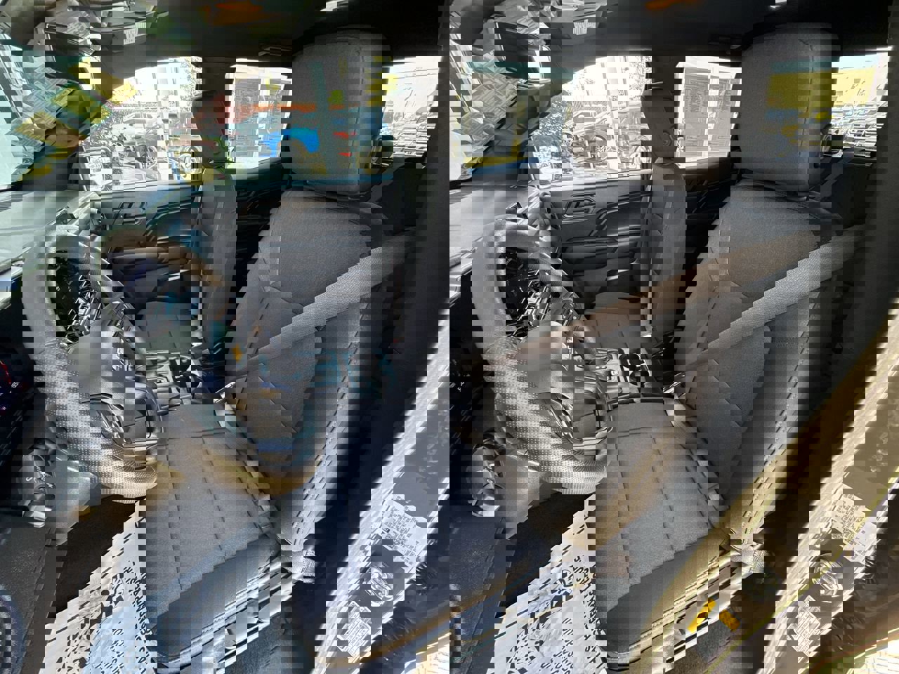 Used 2024 Chevrolet Colorado W/T RWD image 17