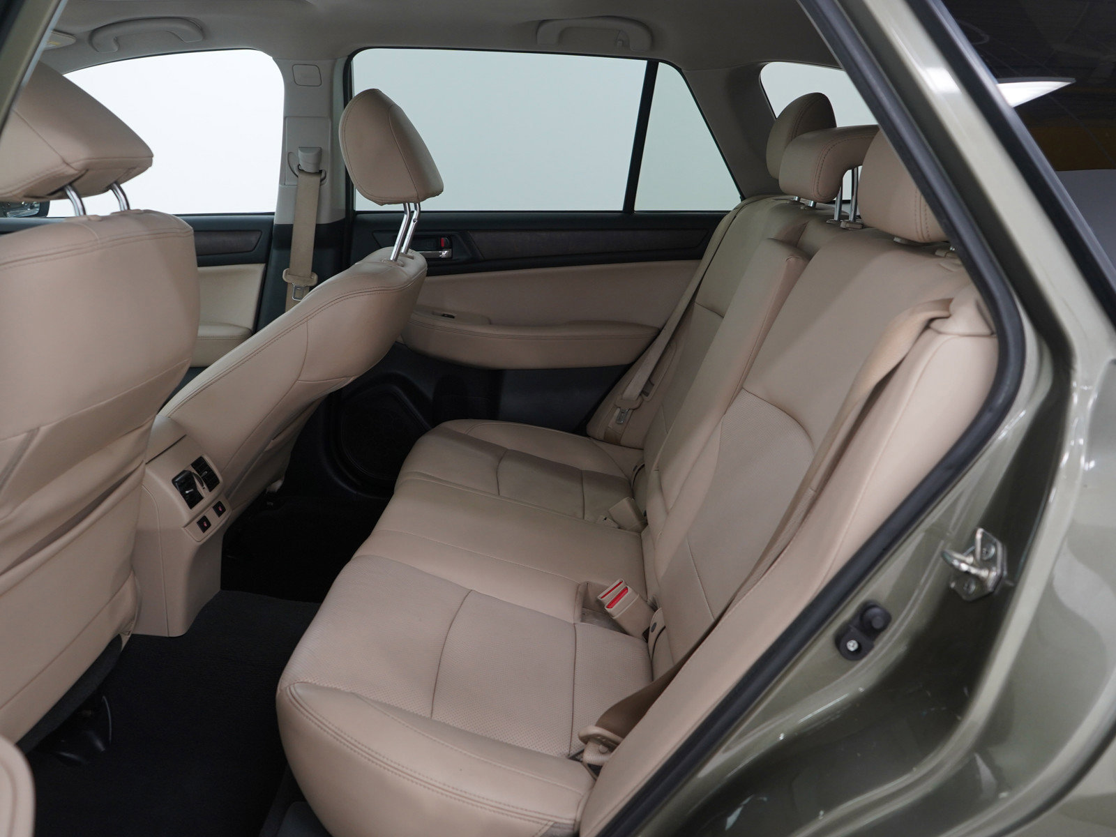 Used 2015 Subaru Outback 2.5i Limited image 14