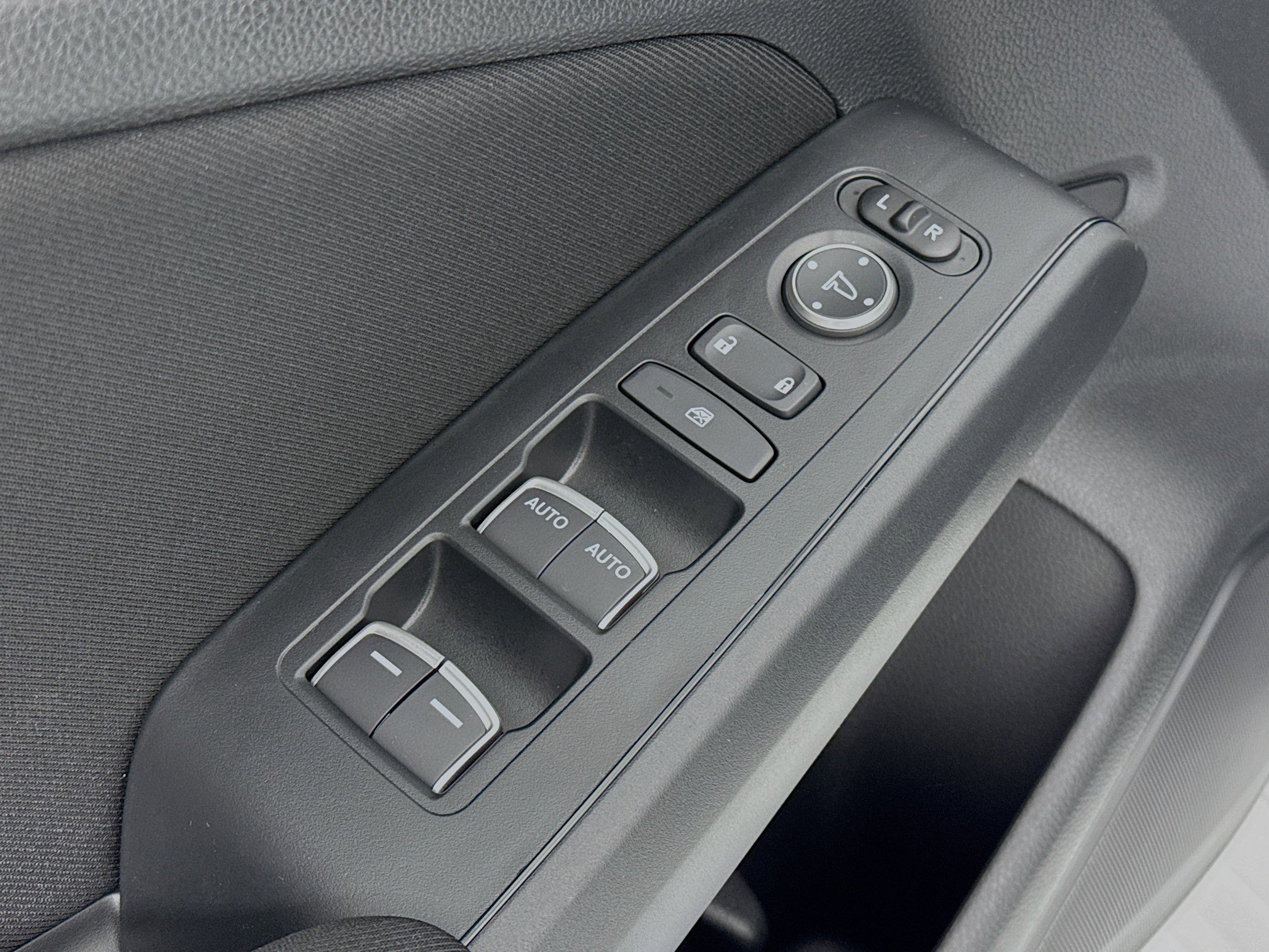 Certified 2025 Honda Civic Sport image 17