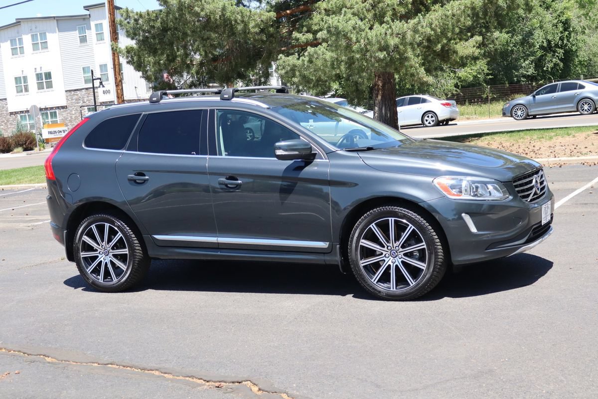 Used 2015 Volvo XC60 T5 AWD/4WD image 2