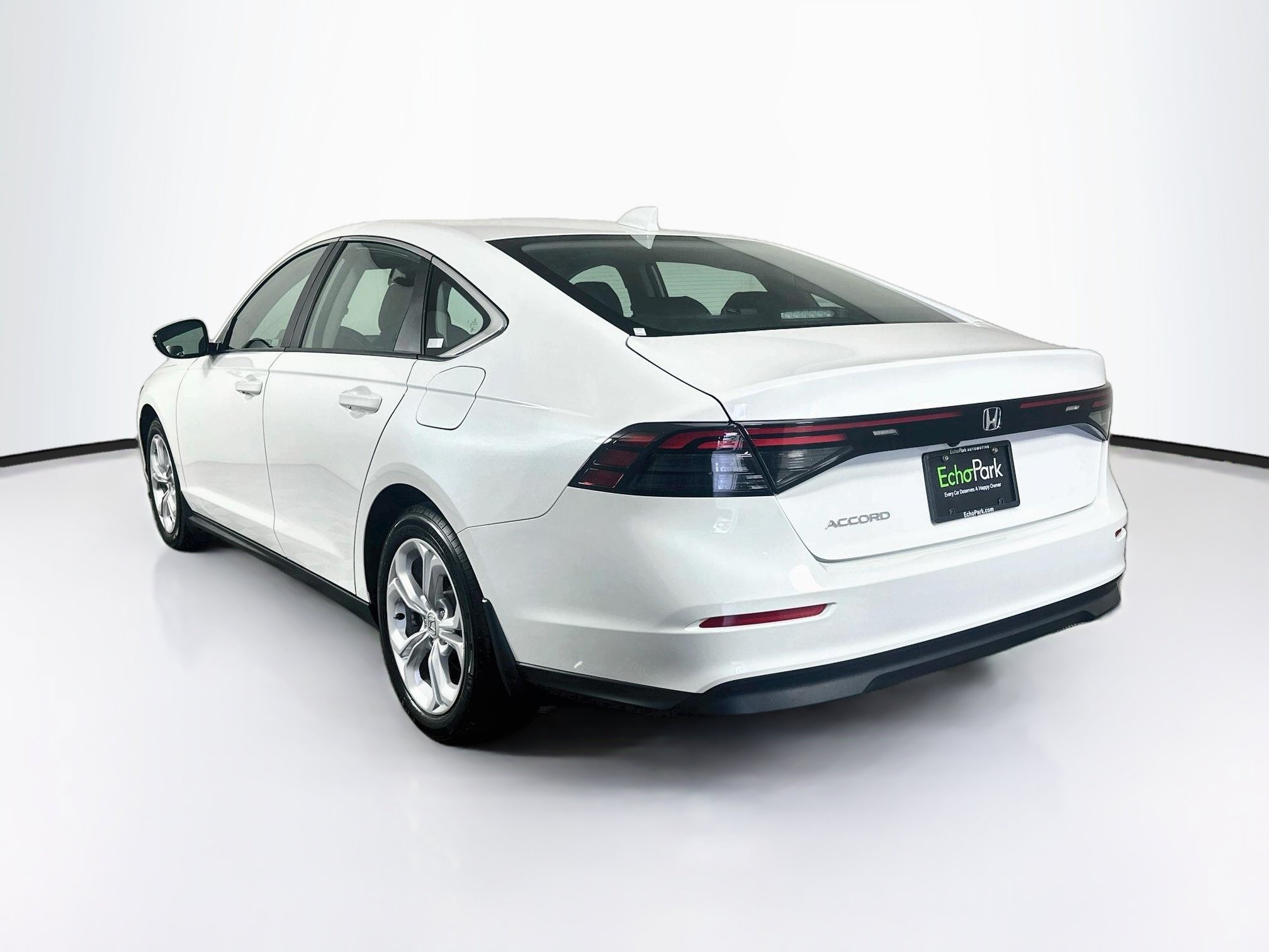 Used 2025 Honda Accord LX image 5