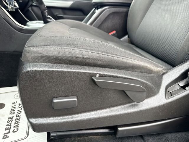 Used 2016 Chevrolet Colorado LT w/ LT Convenience Package image 12