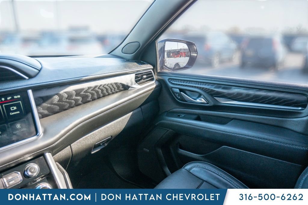 Used 2024 GMC Yukon XL Denali image 14