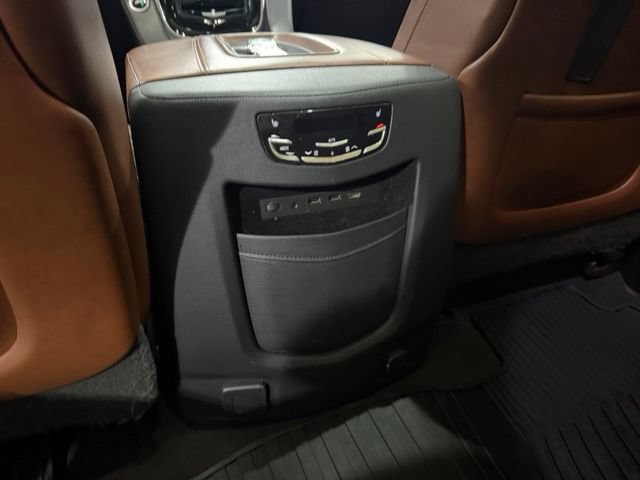 Used 2019 Cadillac Escalade ESV Premium Luxury AWD/4WD image 33