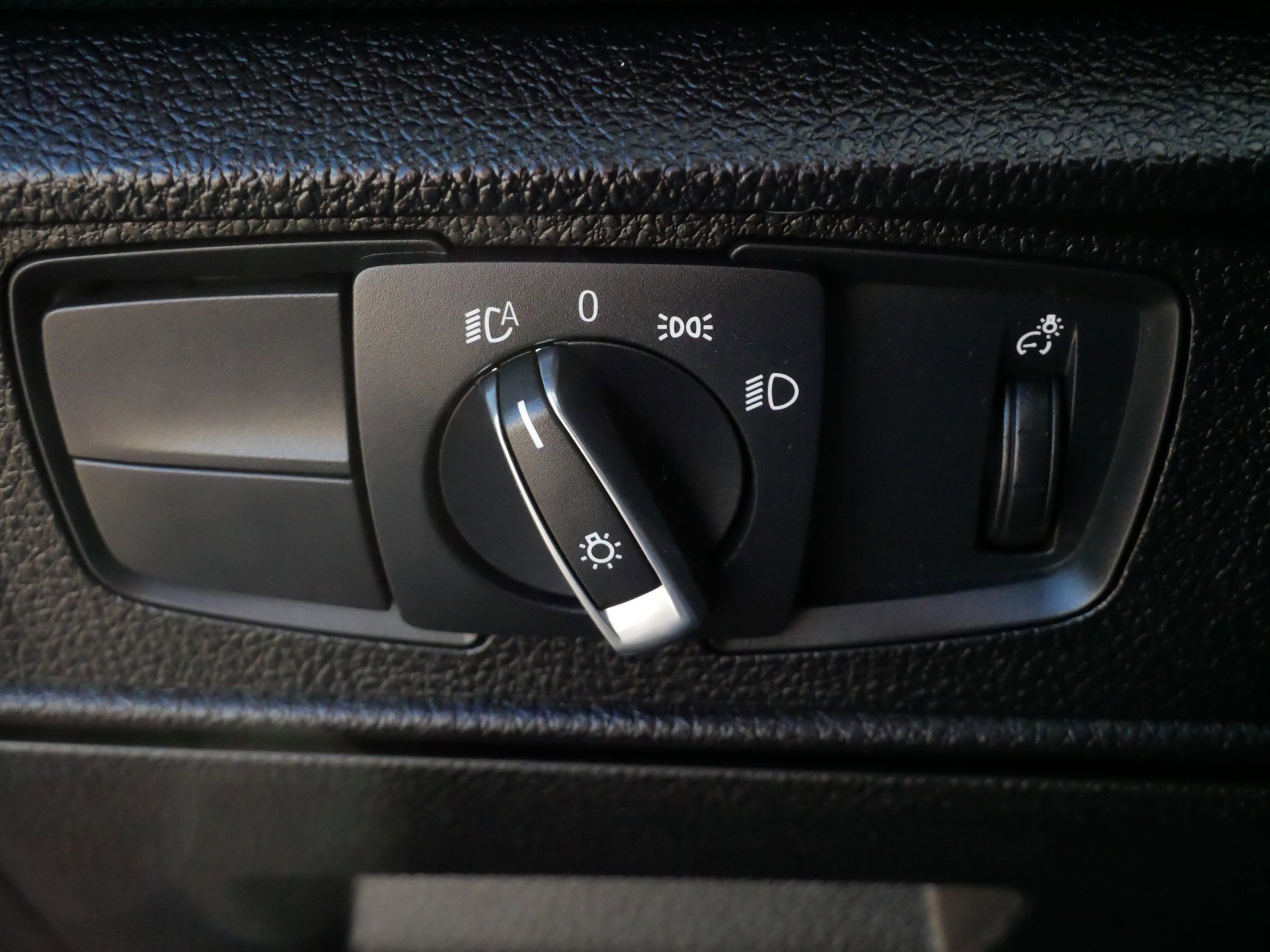 Used 2016 BMW M235i xDrive Coupe image 27