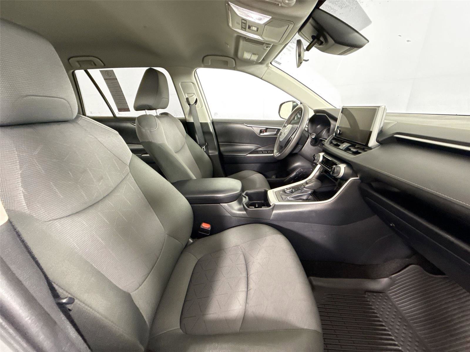 Certified 2025 Toyota RAV4 XLE AWD/4WD image 39