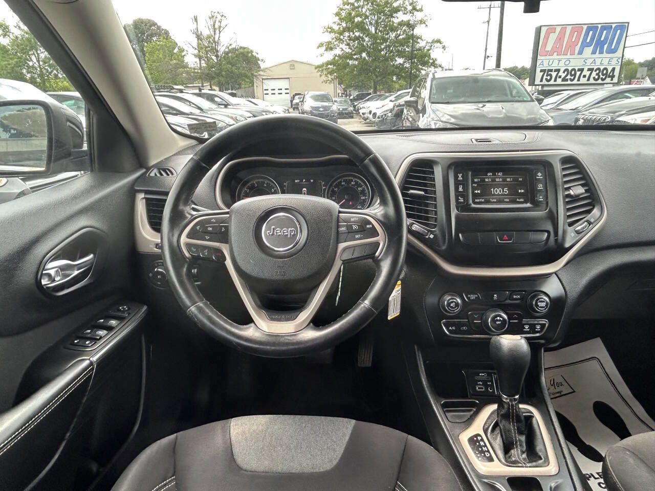 Used 2014 Jeep Cherokee Latitude image 10