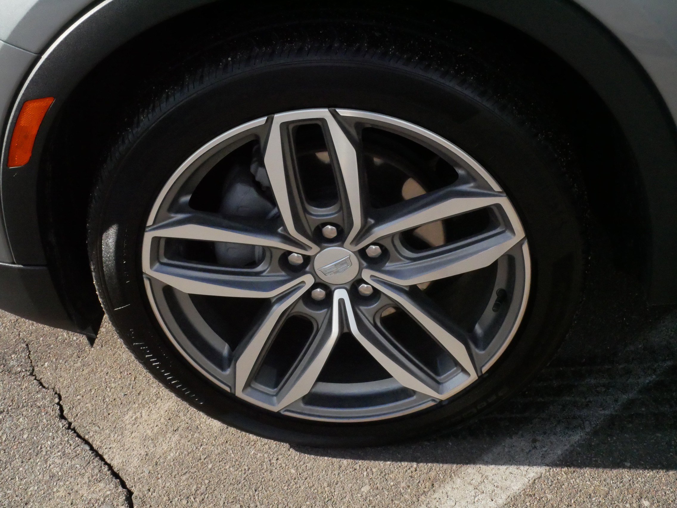 Used 2023 Cadillac XT4 Sport w/ Cold Weather Package image 15