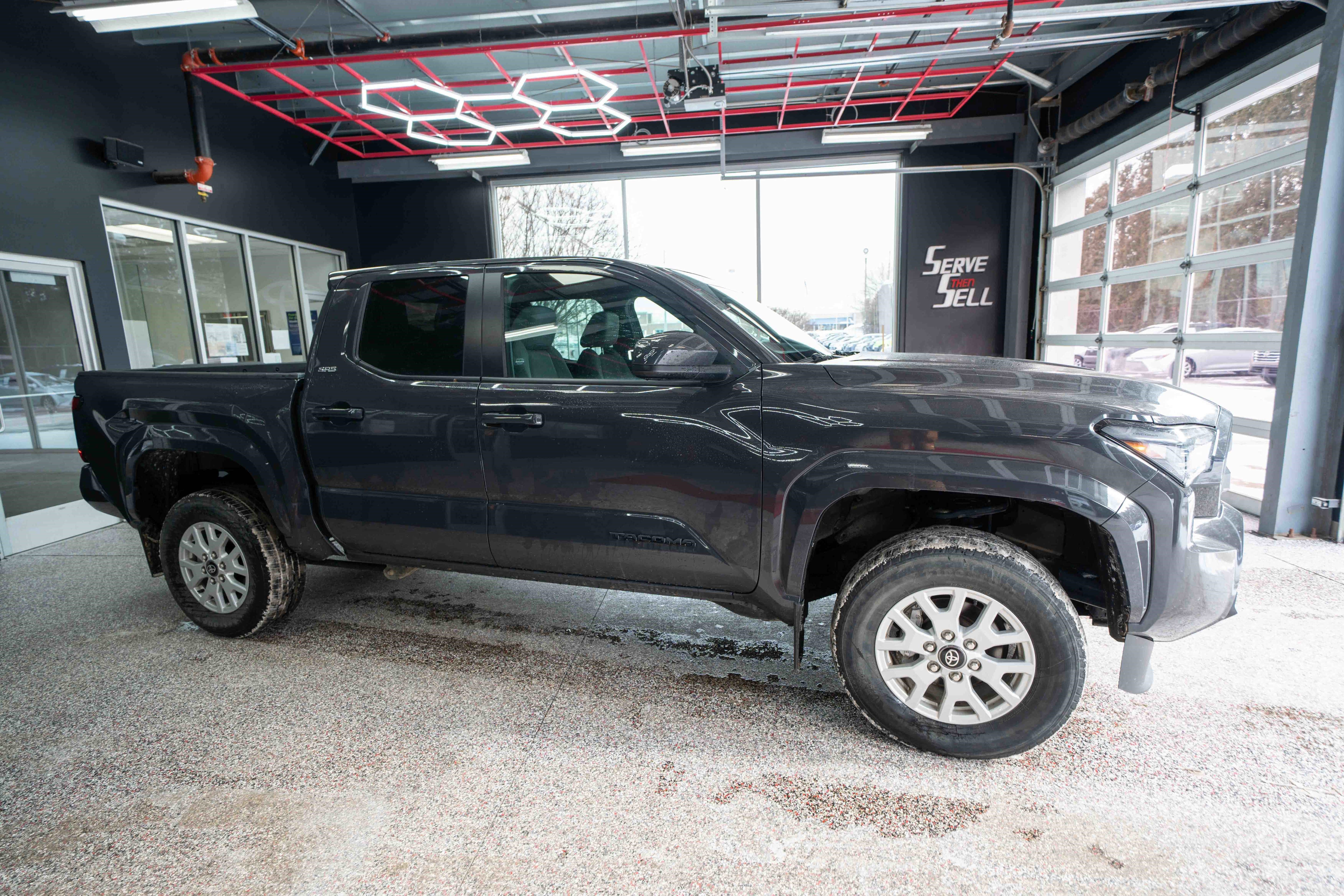 Used 2024 Toyota Tacoma SR5 image 5