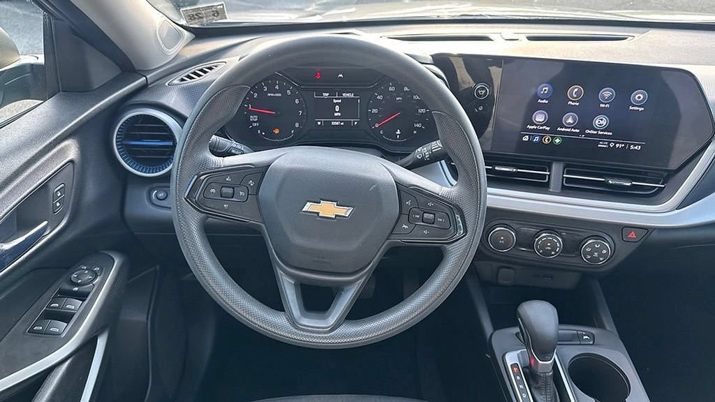 Certified 2024 Chevrolet Trax LS FWD image 12