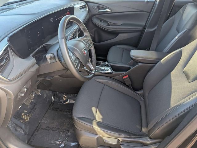 Used 2025 Buick Encore GX Preferred image 12