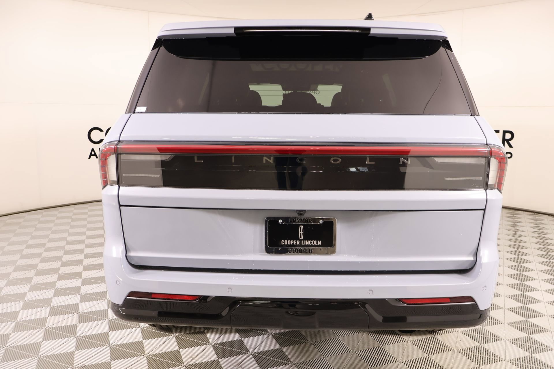 New 2026 Lincoln Navigator Reserve image 24
