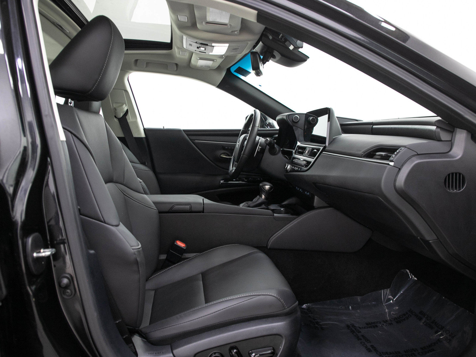 Used 2025 Lexus ES 300h FWD image 11