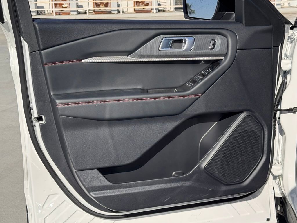New 2026 Ford Explorer ST-Line image 15