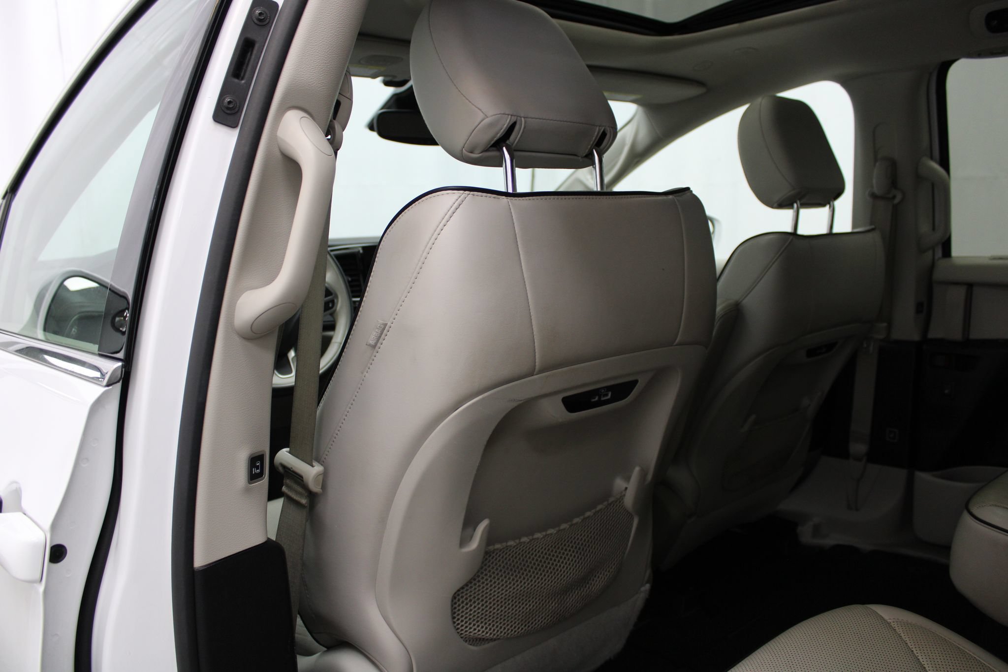 Used 2021 Chrysler Pacifica Limited w/ Premium & Safety Sphere Group AWD/4WD image 18