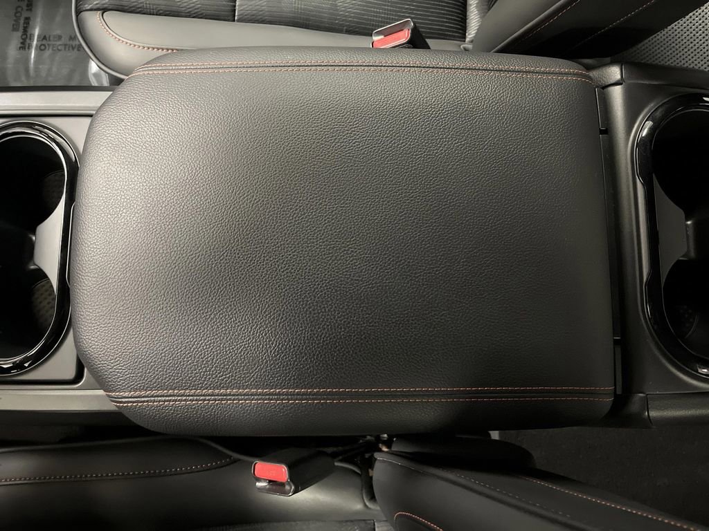 Used 2024 Nissan Titan PRO-4X w/ Pro-4x Utility Package image 19