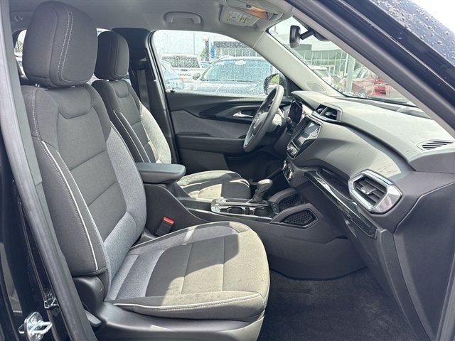 Certified 2023 Chevrolet TrailBlazer LT w/ Convenience Package FWD image 28