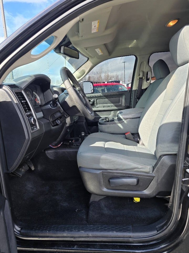 Used 2017 RAM 2500 Tradesman w/ Chrome Appearance Group AWD/4WD image 10
