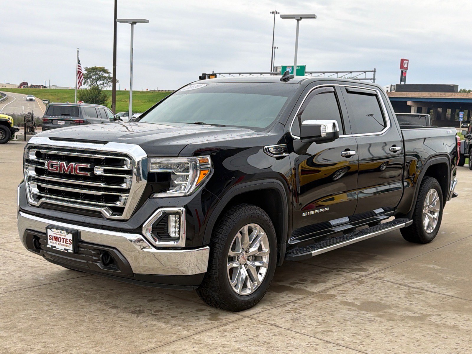 Used 2020 GMC Sierra 1500 SLT w/ SLT Premium Package AWD/4WD image 4