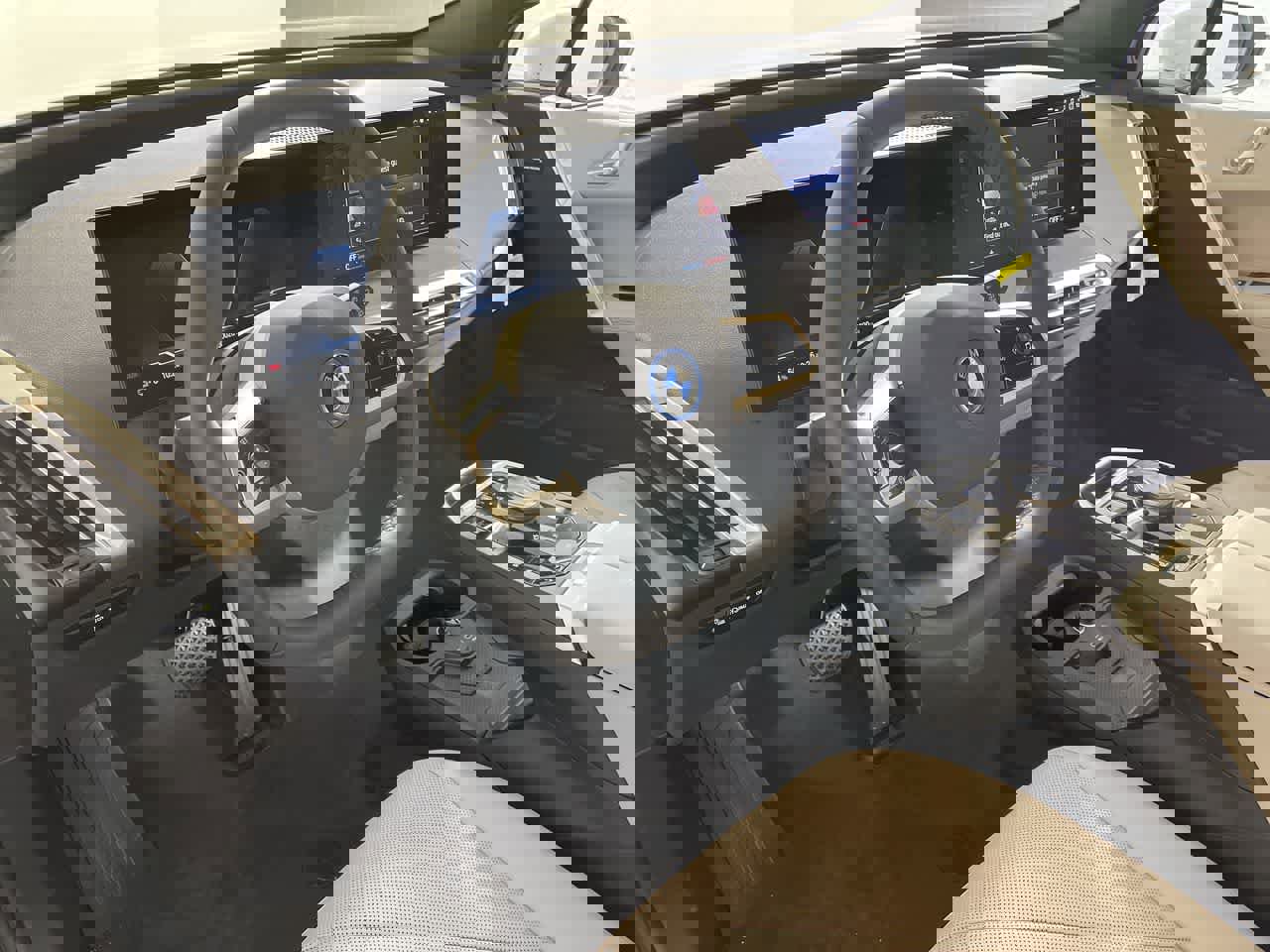 New 2022 BMW iX xDrive50 w/ Convenience Package image 21