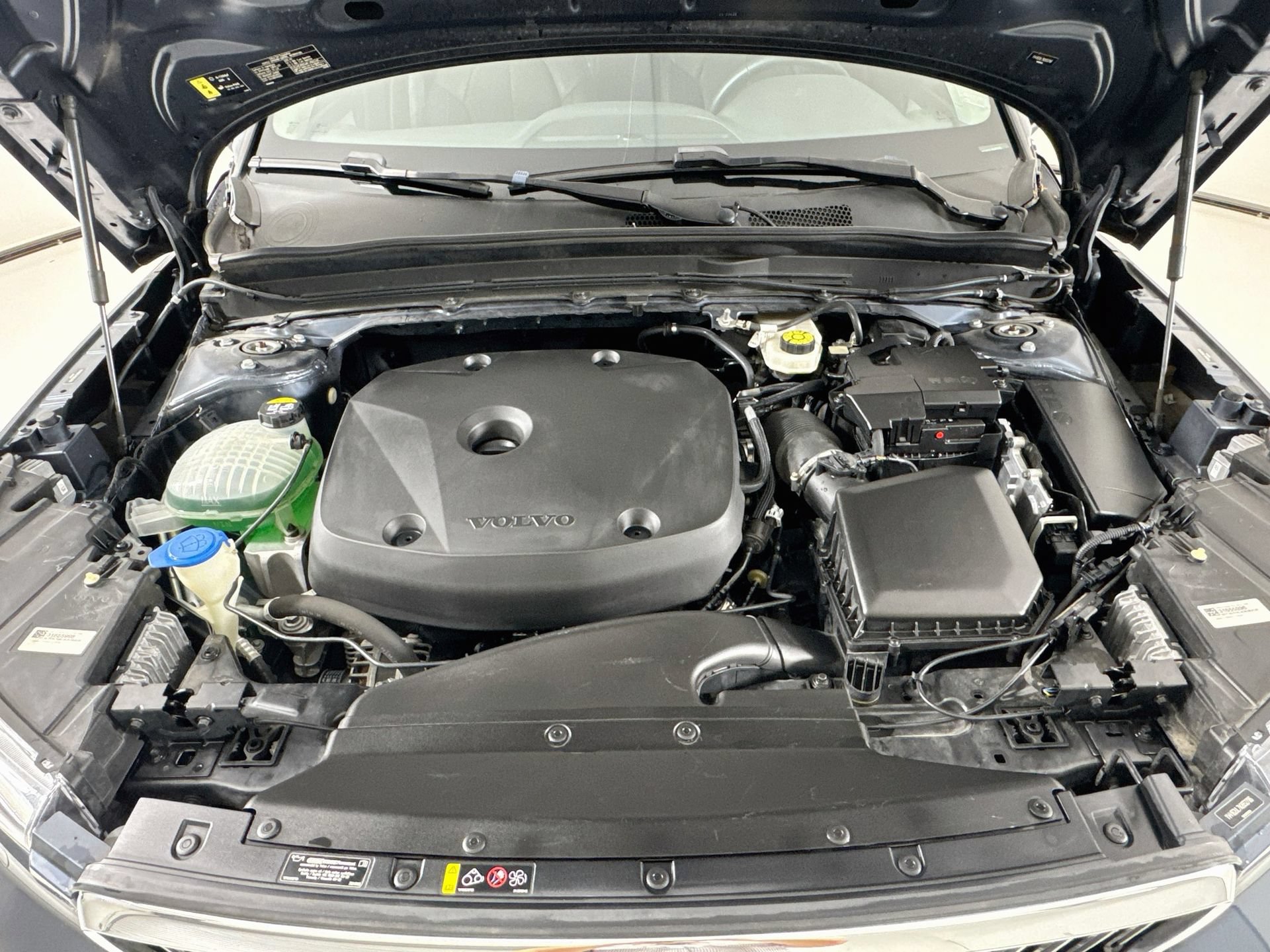 Used 2022 Volvo XC40 T5 Inscription w/ Climate Package AWD/4WD image 33