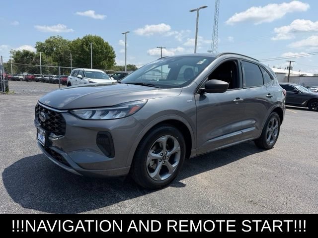 Used 2023 Ford Escape ST-Line w/ Tech Pack #1 FWD image 4