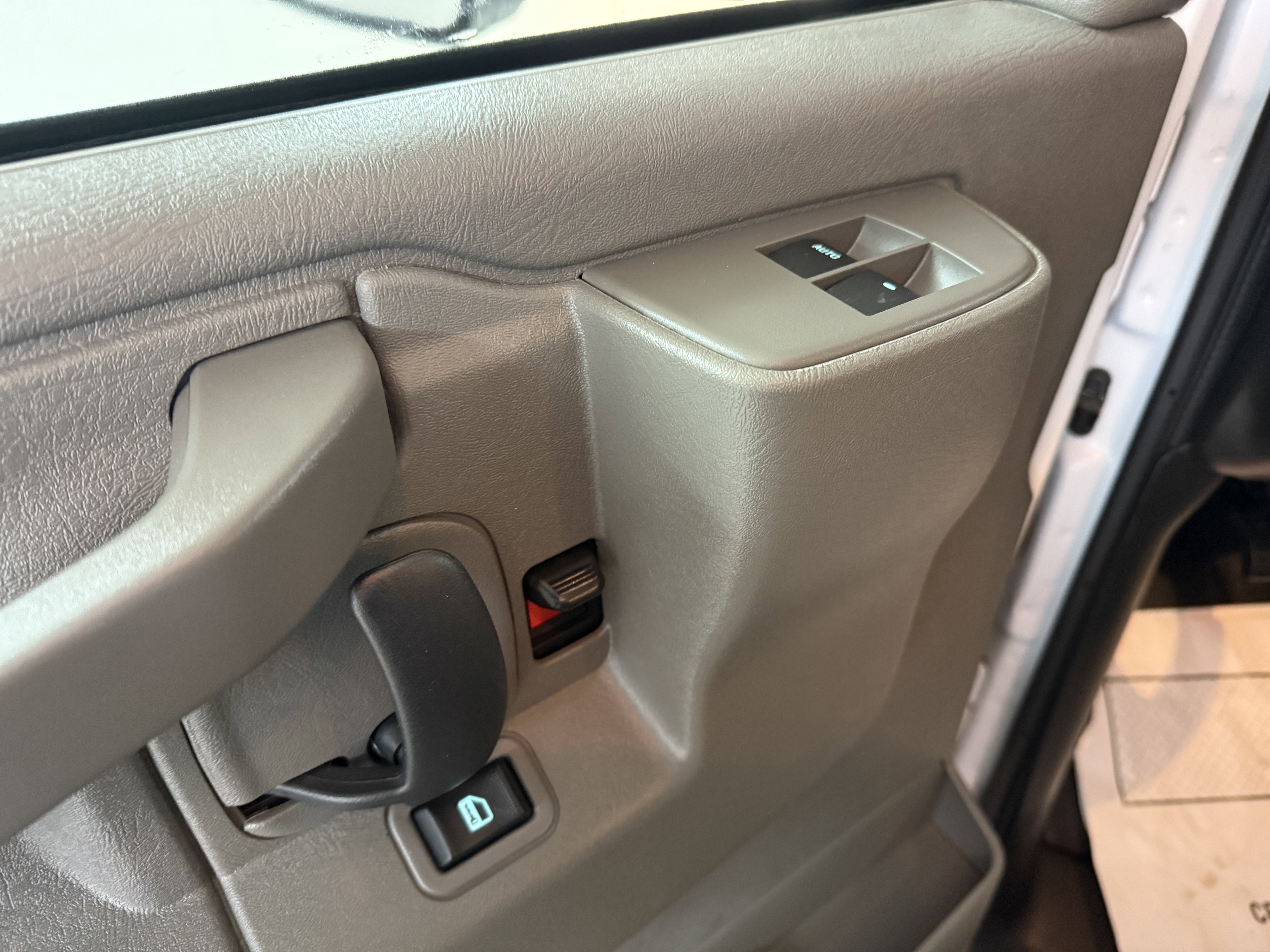 New 2024 GMC Savana 3500 w/ Power Convenience Package image 15