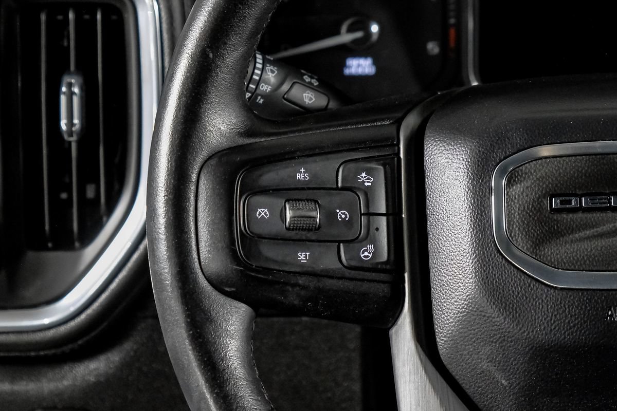Used 2023 GMC Sierra 3500 Denali w/ Denali Ultimate Package AWD/4WD image 18