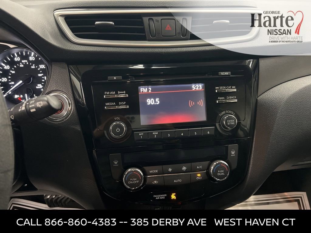 Used 2016 Nissan Rogue SV image 50