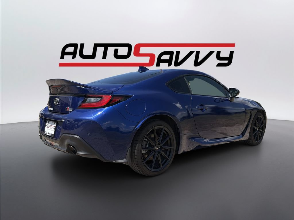 Used 2025 Toyota GR86 Premium RWD image 5