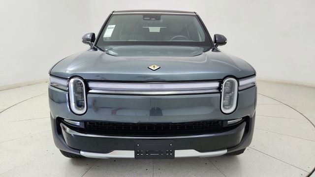 Used 2025 Rivian R1S Adventure image 2
