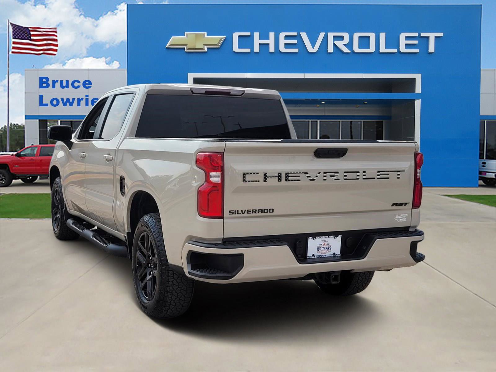 Used 2026 Chevrolet Silverado 1500 RST w/ RST Select Package AWD/4WD image 4