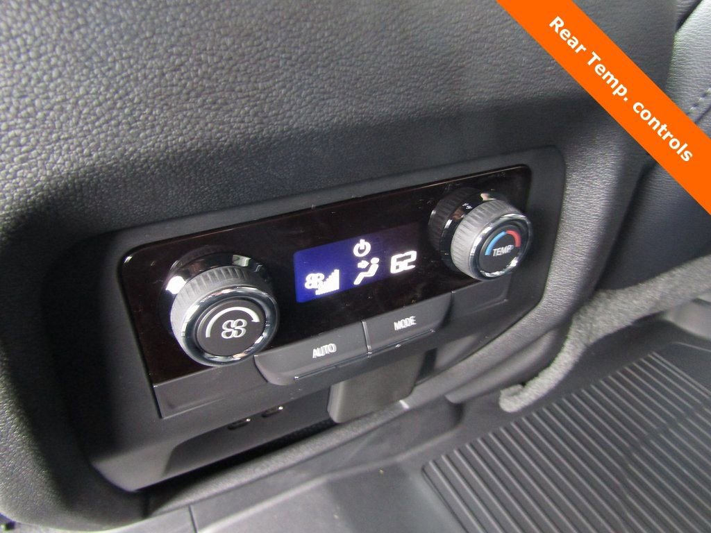 New 2026 Chevrolet Traverse Z71 w/ Enhanced Driving Package AWD/4WD image 22
