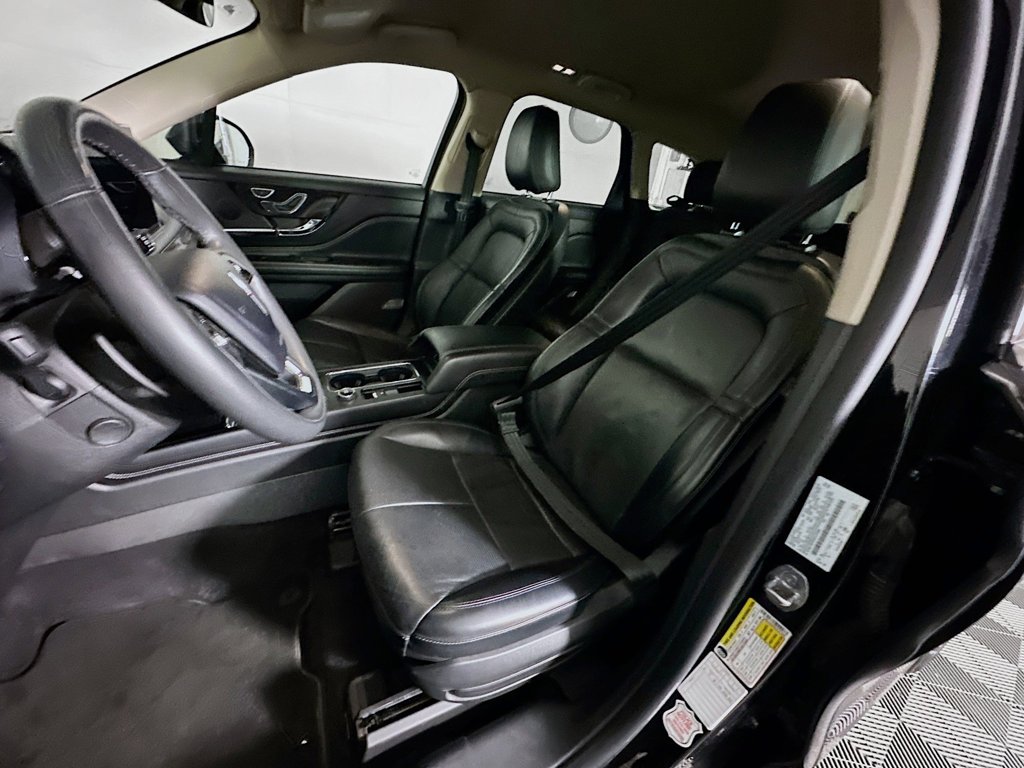 Used 2024 Lincoln Corsair Reserve w/ Equipment Group 201A image 13