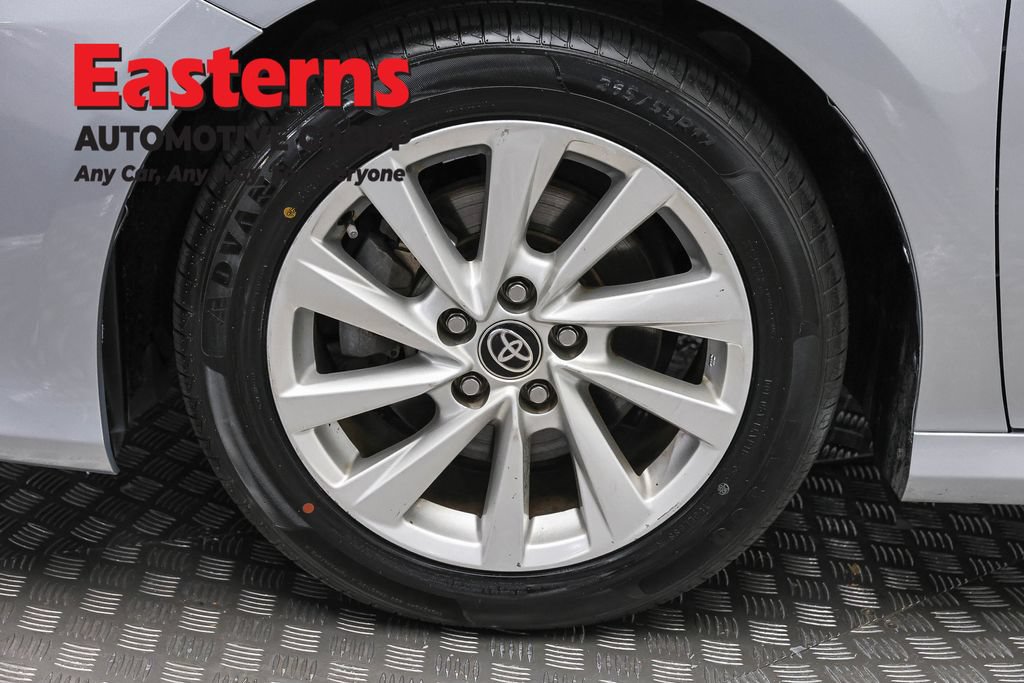 Used 2023 Toyota Camry LE FWD image 32