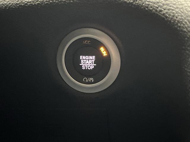 New 2026 Chrysler Pacifica Select w/ S Appearance Package image 21