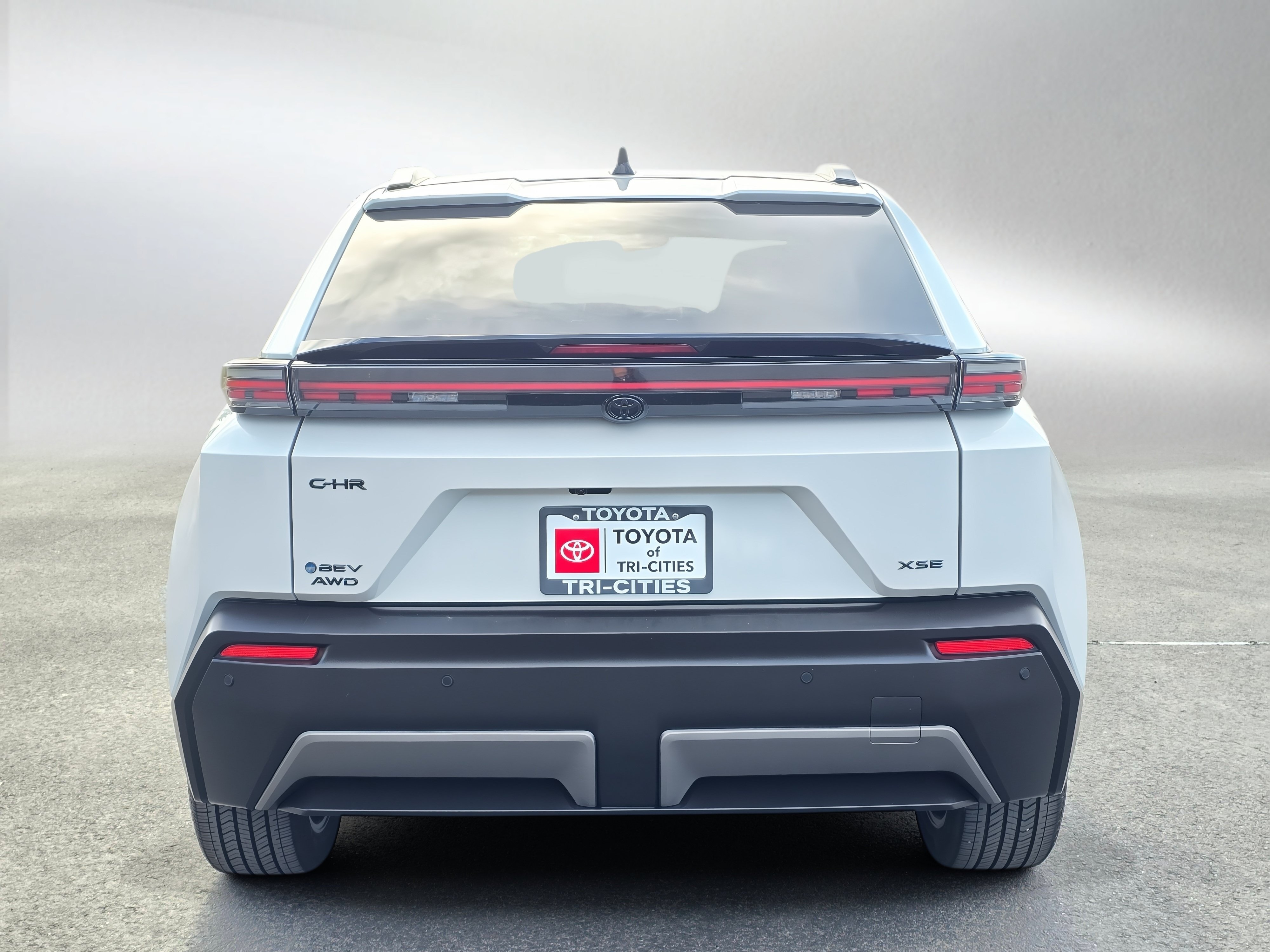 Certified 2026 Toyota C-HR AWD/4WD image 4