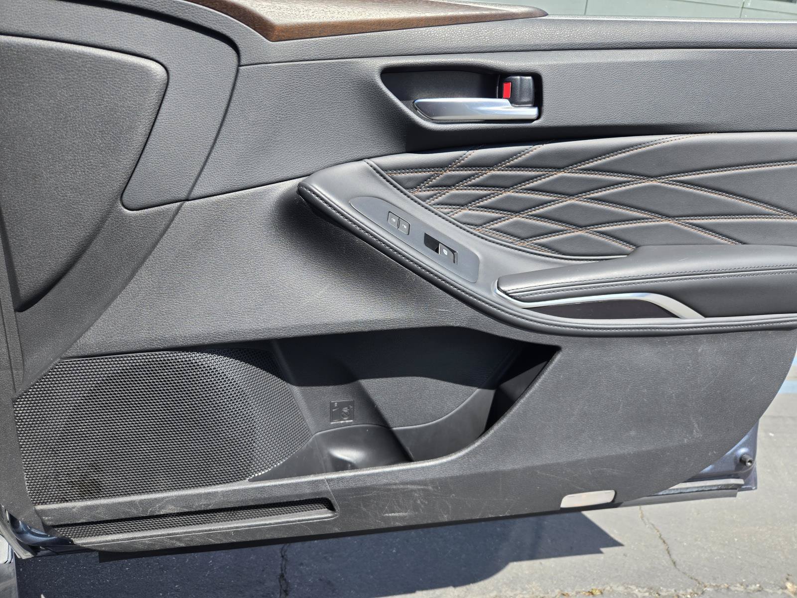 Used 2021 Toyota Avalon Limited w/ Advanced Safety Package FWD image 30