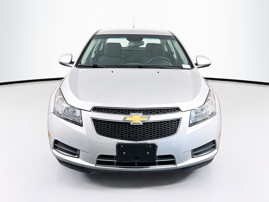 Used 2012 Chevrolet Cruze LT image 2