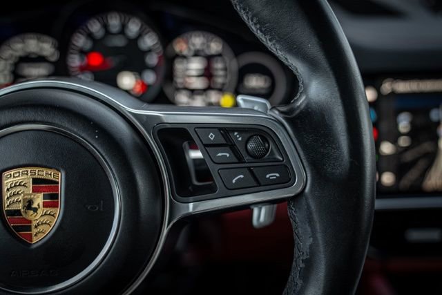 Used 2022 Porsche Cayenne Platinum Edition image 29