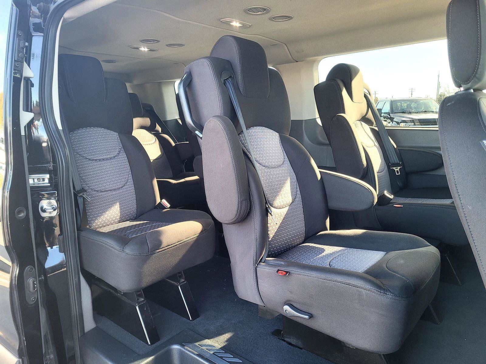 Used 2023 Ford Transit 350 XLT image 4