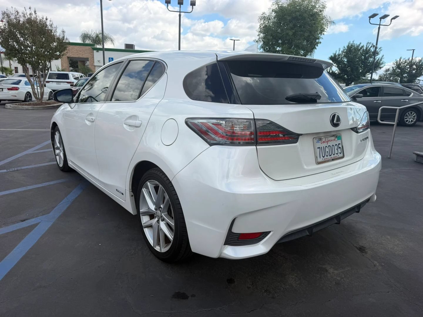 Used 2016 Lexus CT 200h w/ Accessory Package 2 FWD image 9