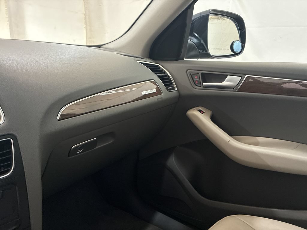 Used 2011 Audi Q5 3.2 Premium Plus AWD/4WD image 23