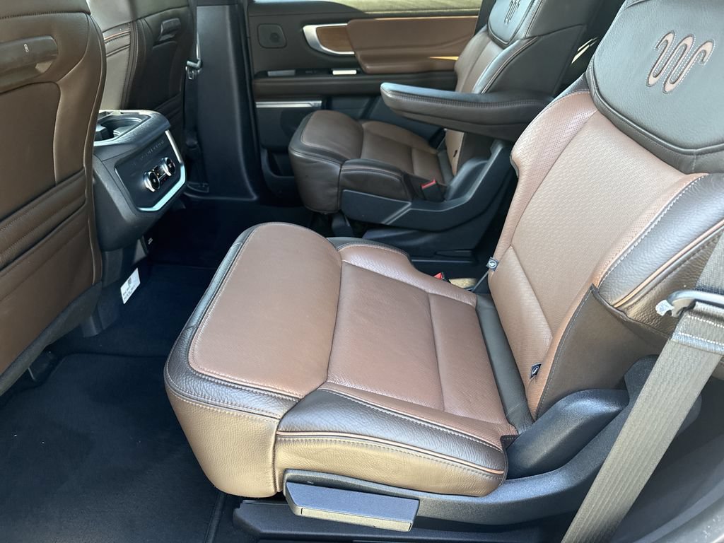 Used 2025 Ford Expedition King Ranch AWD/4WD image 22