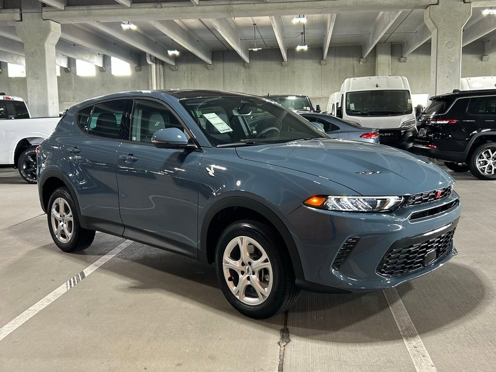 Used 2024 Dodge Hornet GT image 2