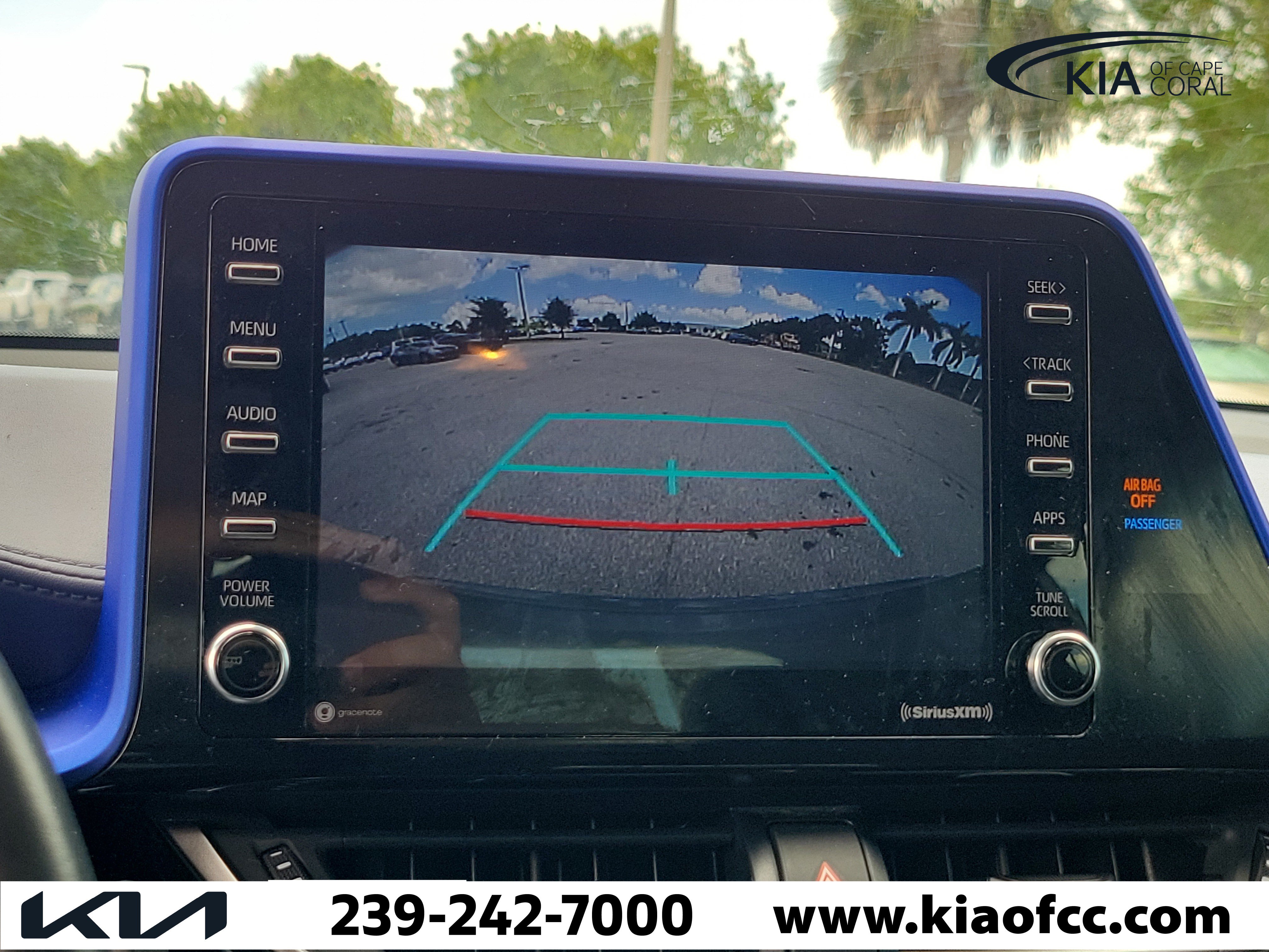 Used 2020 Toyota C-HR XLE FWD image 26