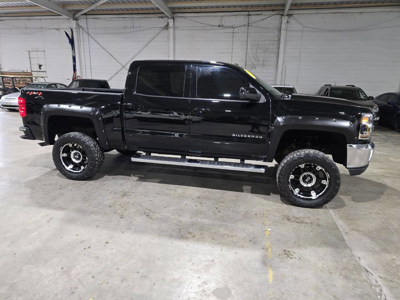Used 2018 Chevrolet Silverado 1500 LT w/ All Star Edition image 18