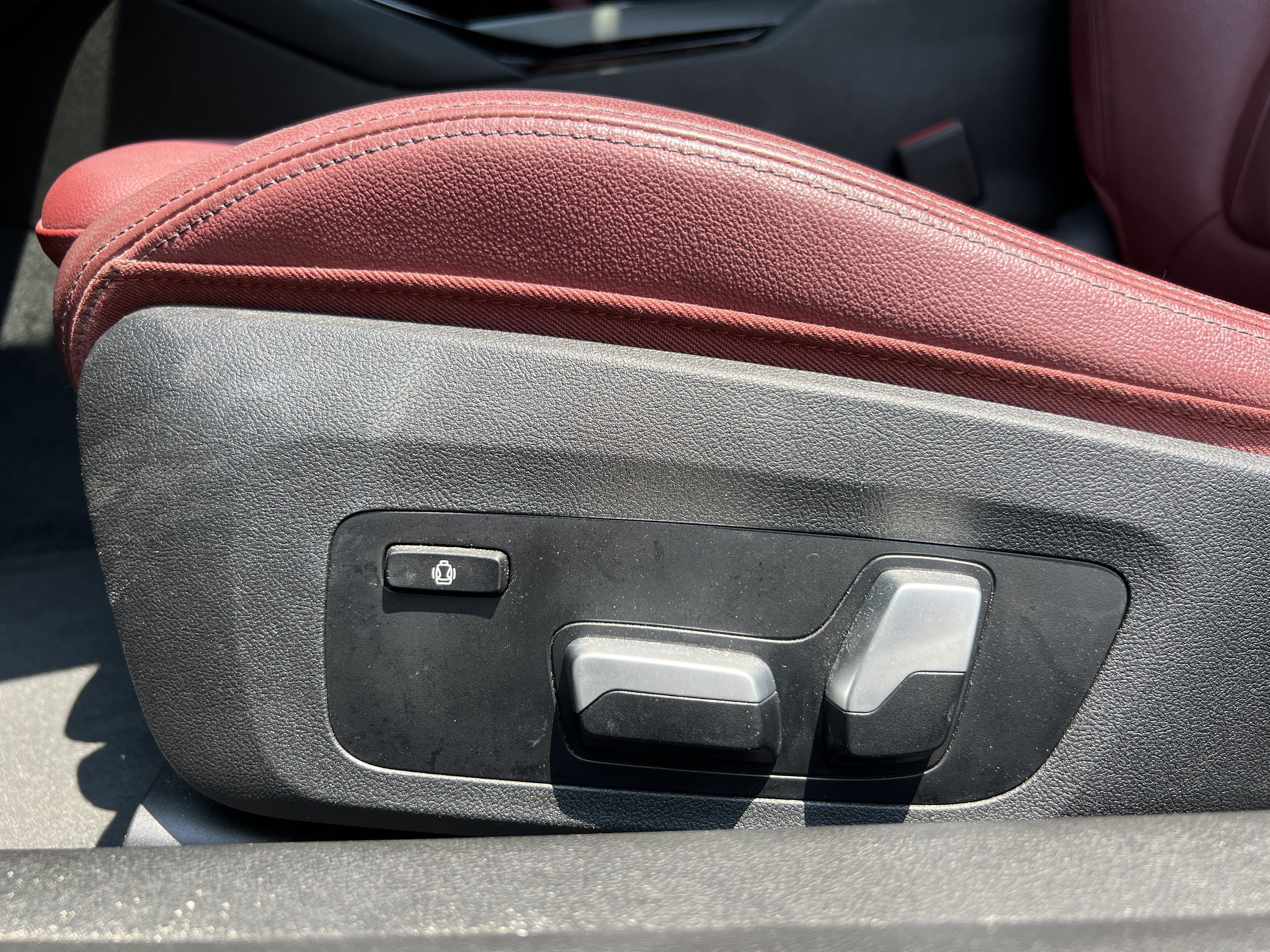 Used 2023 BMW 230i Coupe w/ Premium Package RWD image 36